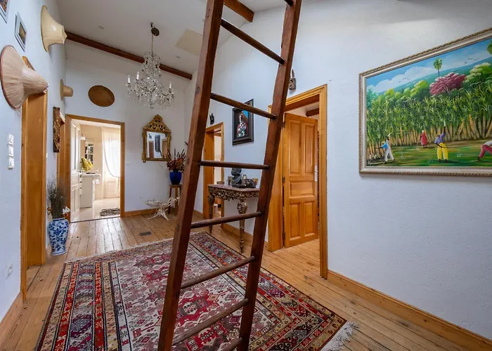 Semesterbostad La Belle Demeure - Piscine Privee *